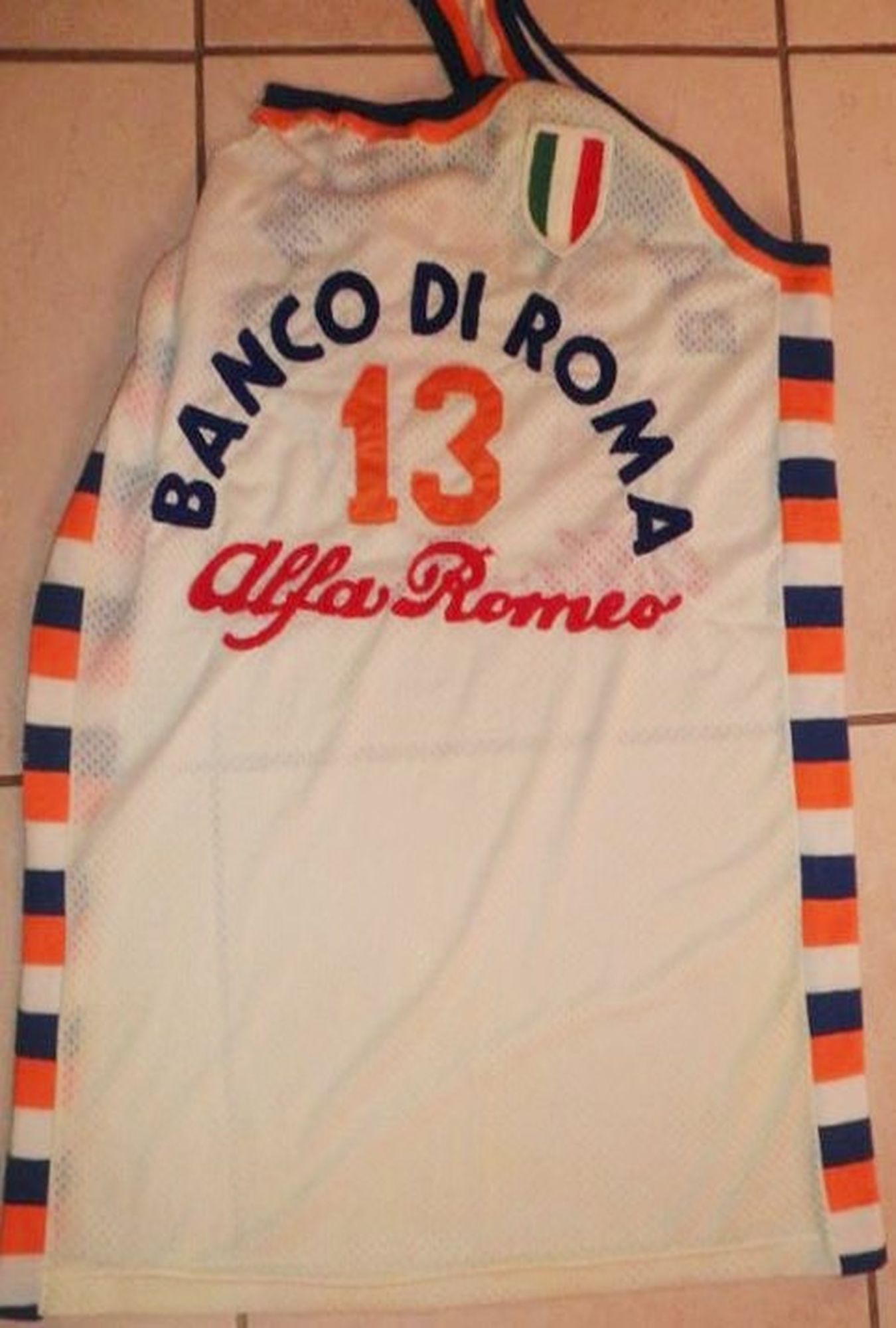 1983-84 canotta Banco di Roma Virtus (1)_risultato